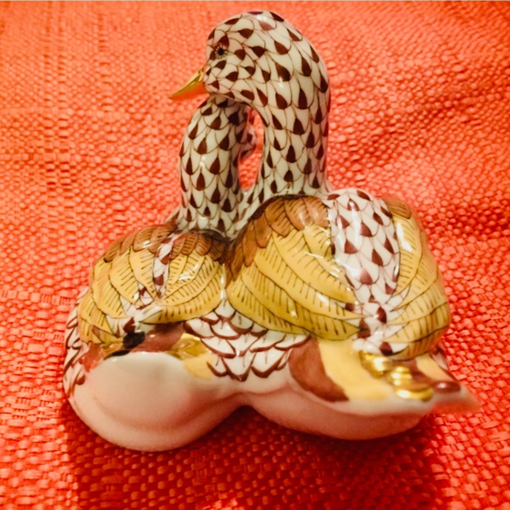 JE22-HEREND Chocolate Fishnet Nesting Ducks Figurine - Picture 4 of 8